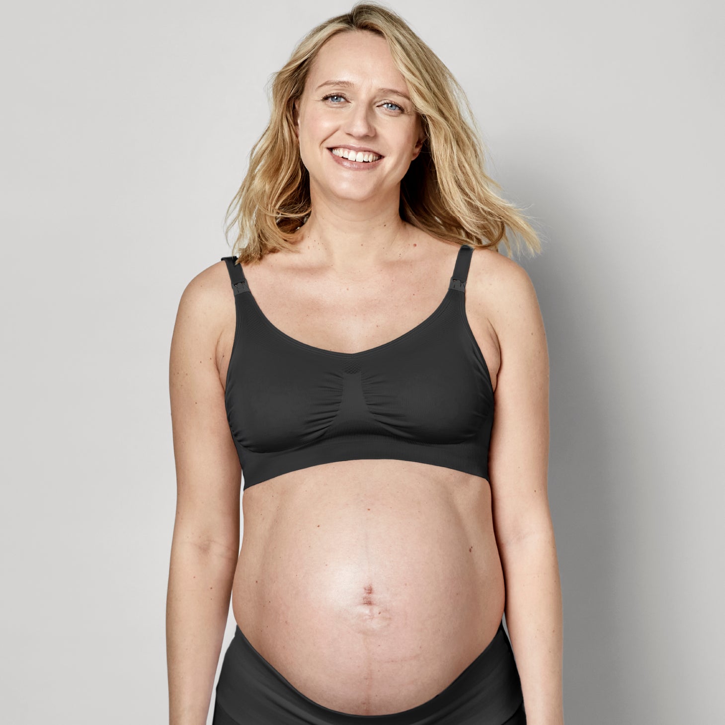 Medela Maternity and Nursing Bra L Preto