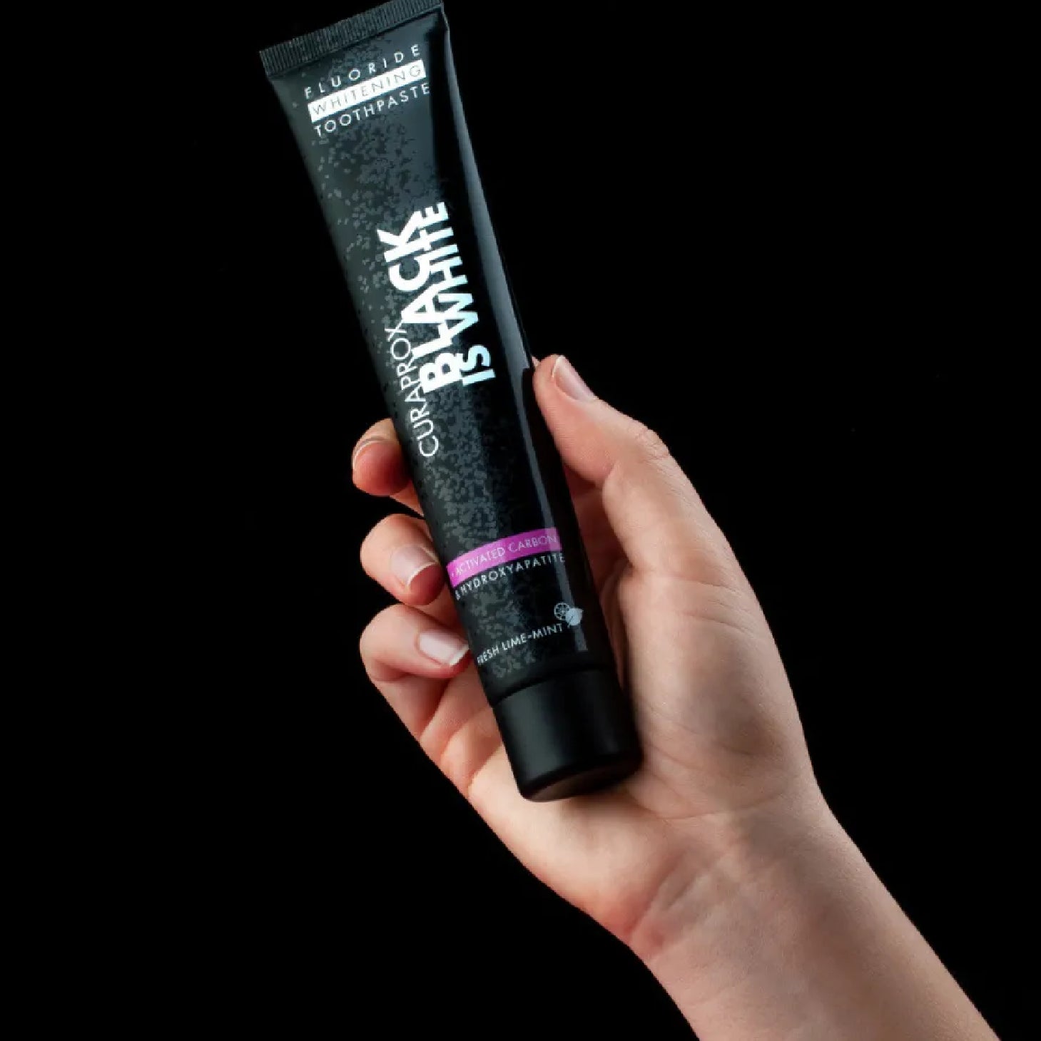 Curaprox Black Is White Pasta de Dentes Branqueadora 90ml