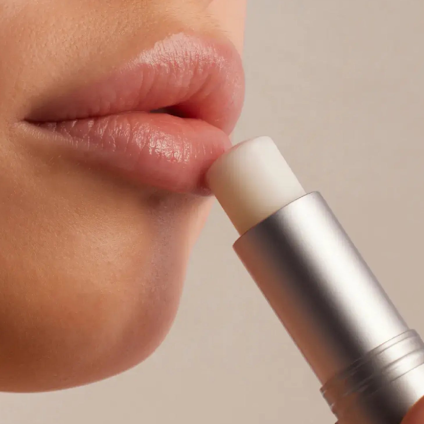 Isdin Reparador Labial Stick com Ácido Hialurónico 4g