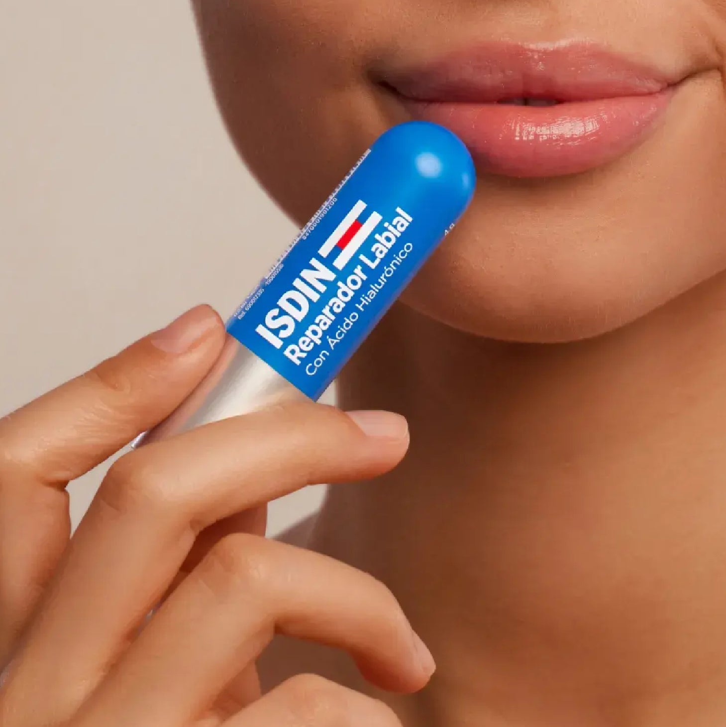 Isdin Reparador Labial Stick com Ácido Hialurónico 4g