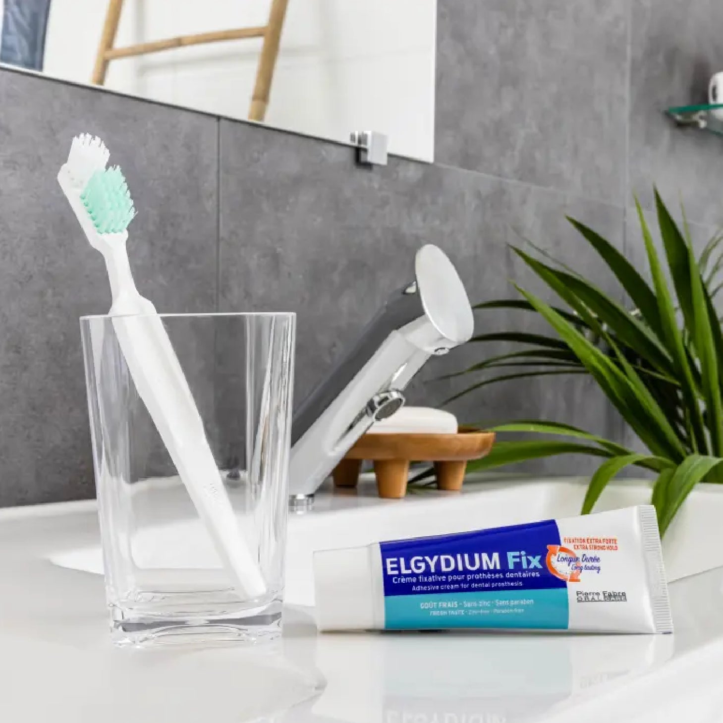 Elgydium Fix Creme Fixação Extra Forte 45g