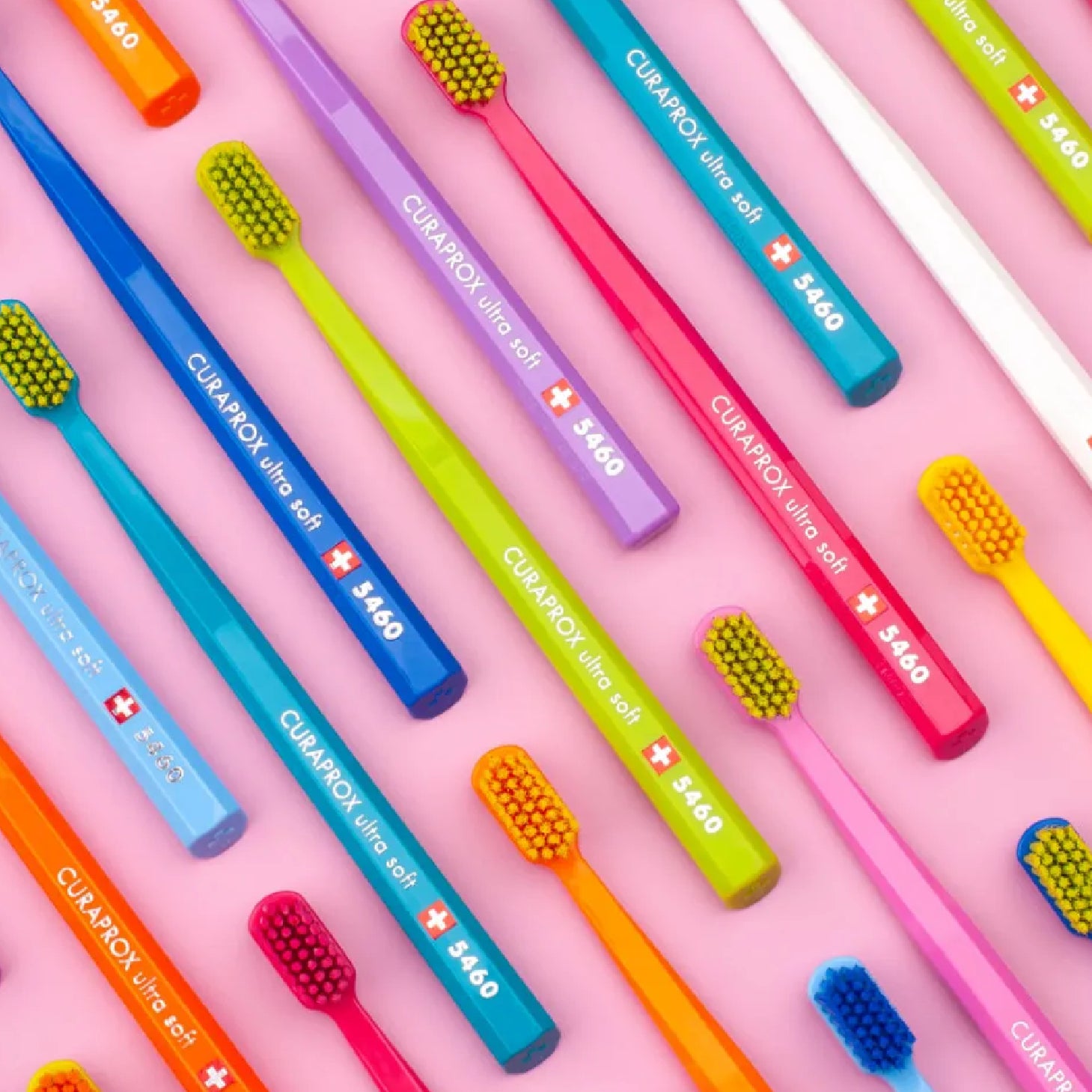 Cepillo de dientes ultra suave Curaprox CS 5460