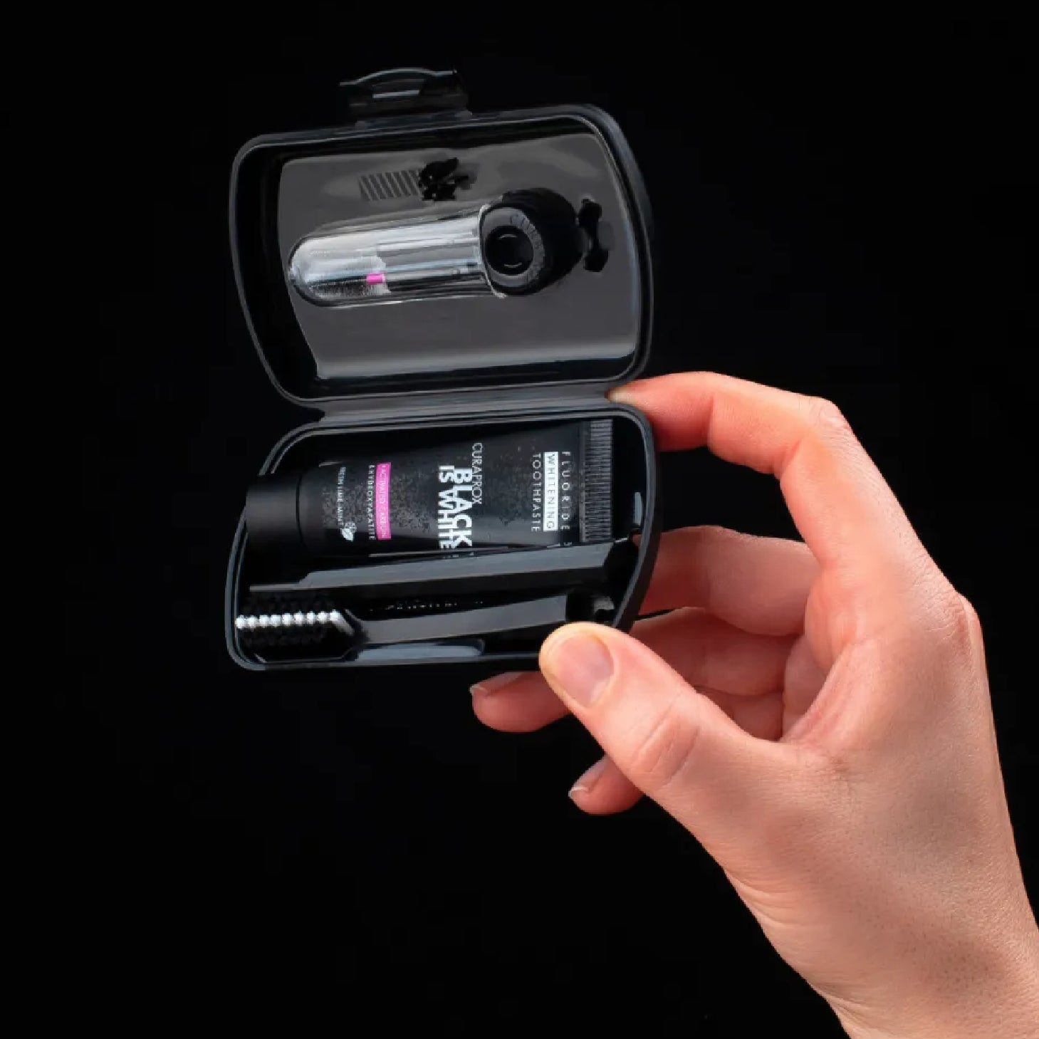 Curaprox Black Is White Kit de Viagem