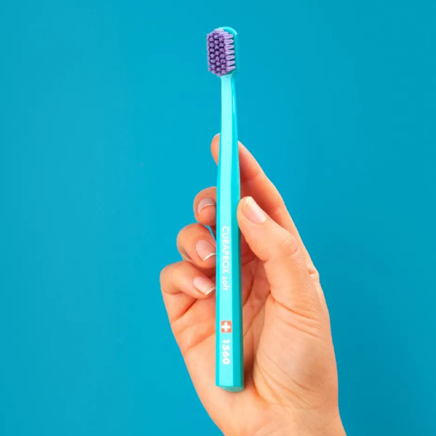 Curaprox CS 1560 Soft Escova de Dentes