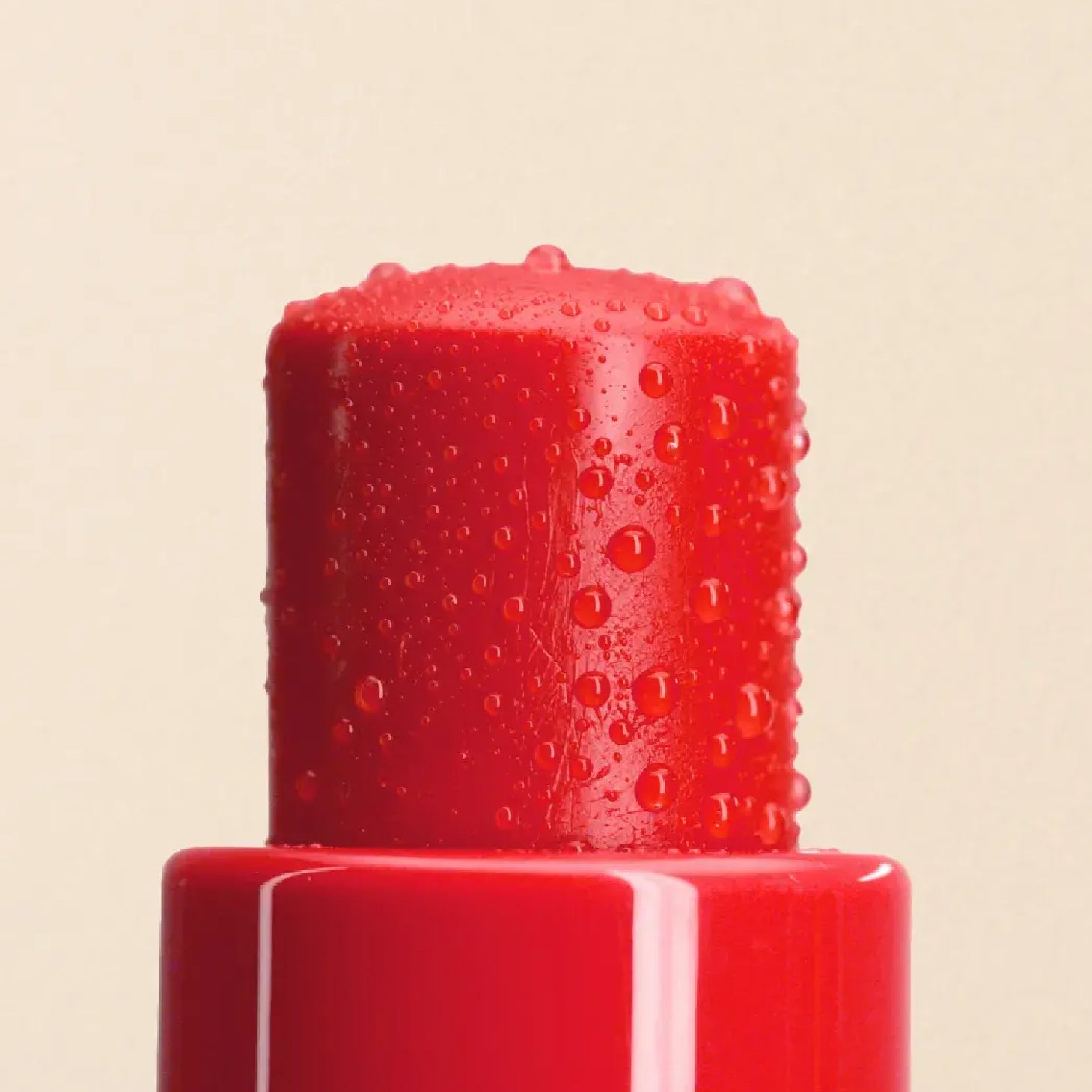 Isdin Reparador Labial Stick com Ácido Hialurónico 4g Vermelho