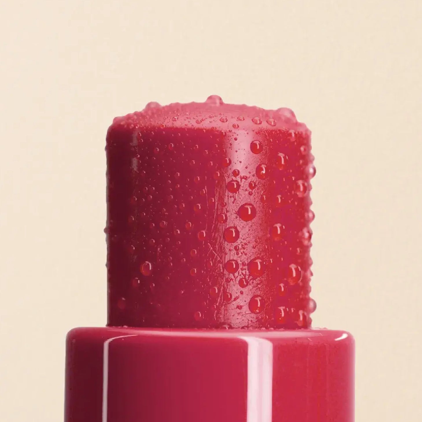 Isdin Reparador Labial Stick com Ácido Hialurónico 4g Bordeaux